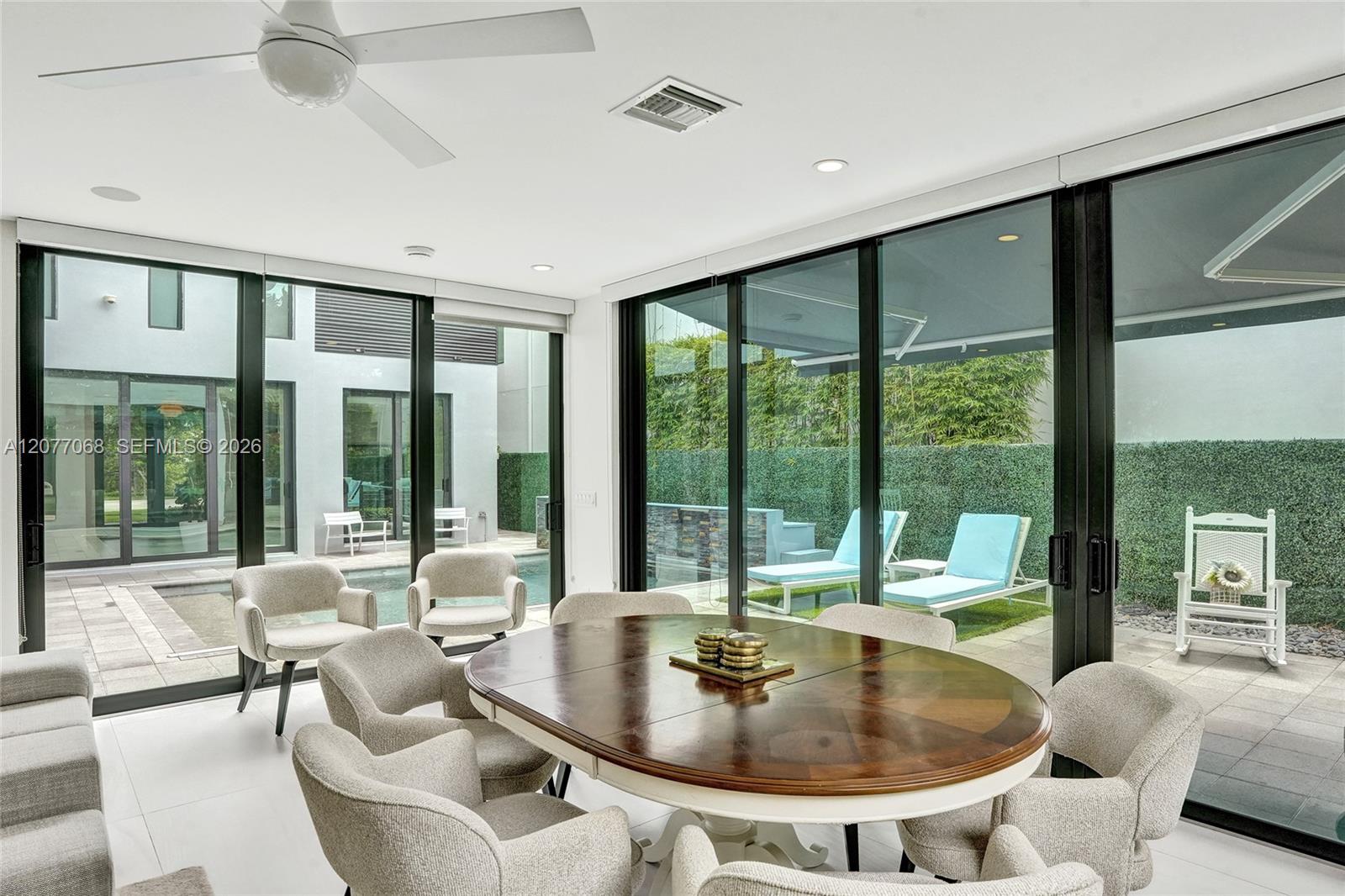 129 N Victoria Park Road Property Photo 35