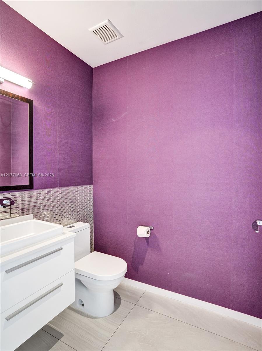 129 N Victoria Park Road Property Photo 75