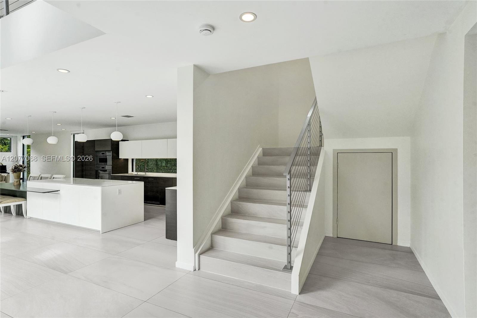 129 N Victoria Park Road Property Photo 78