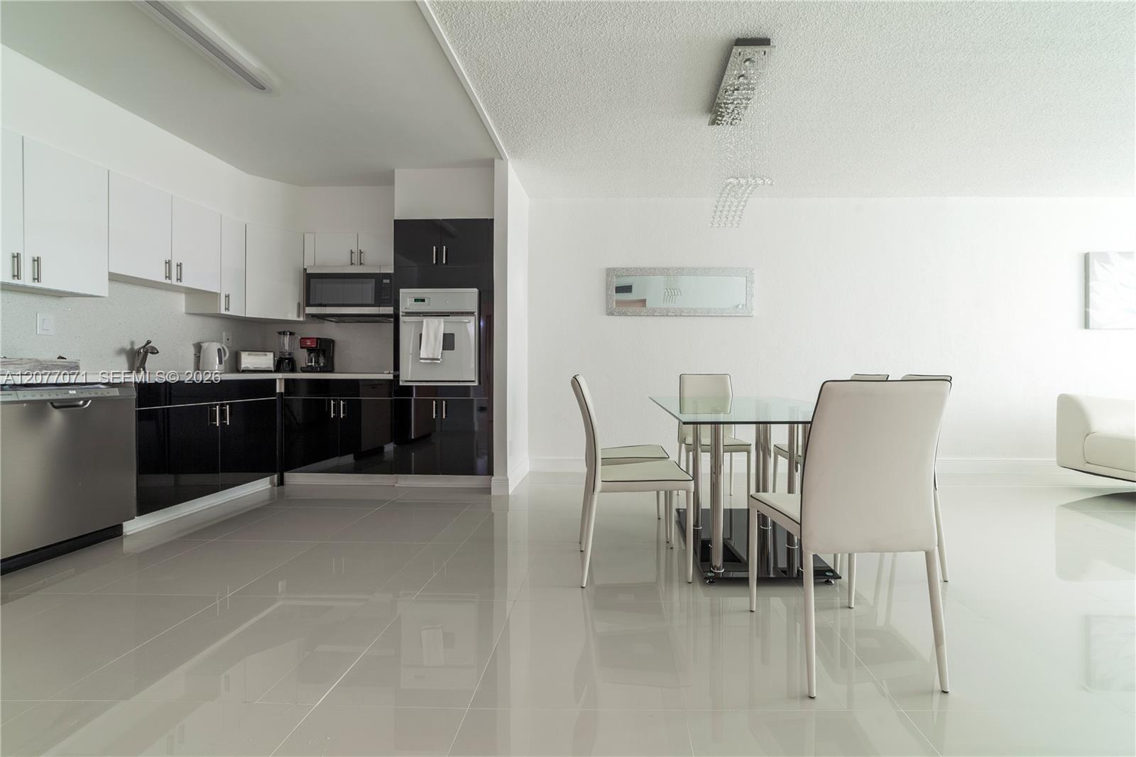 19390 Collins Avenue 419 Property Photo 11