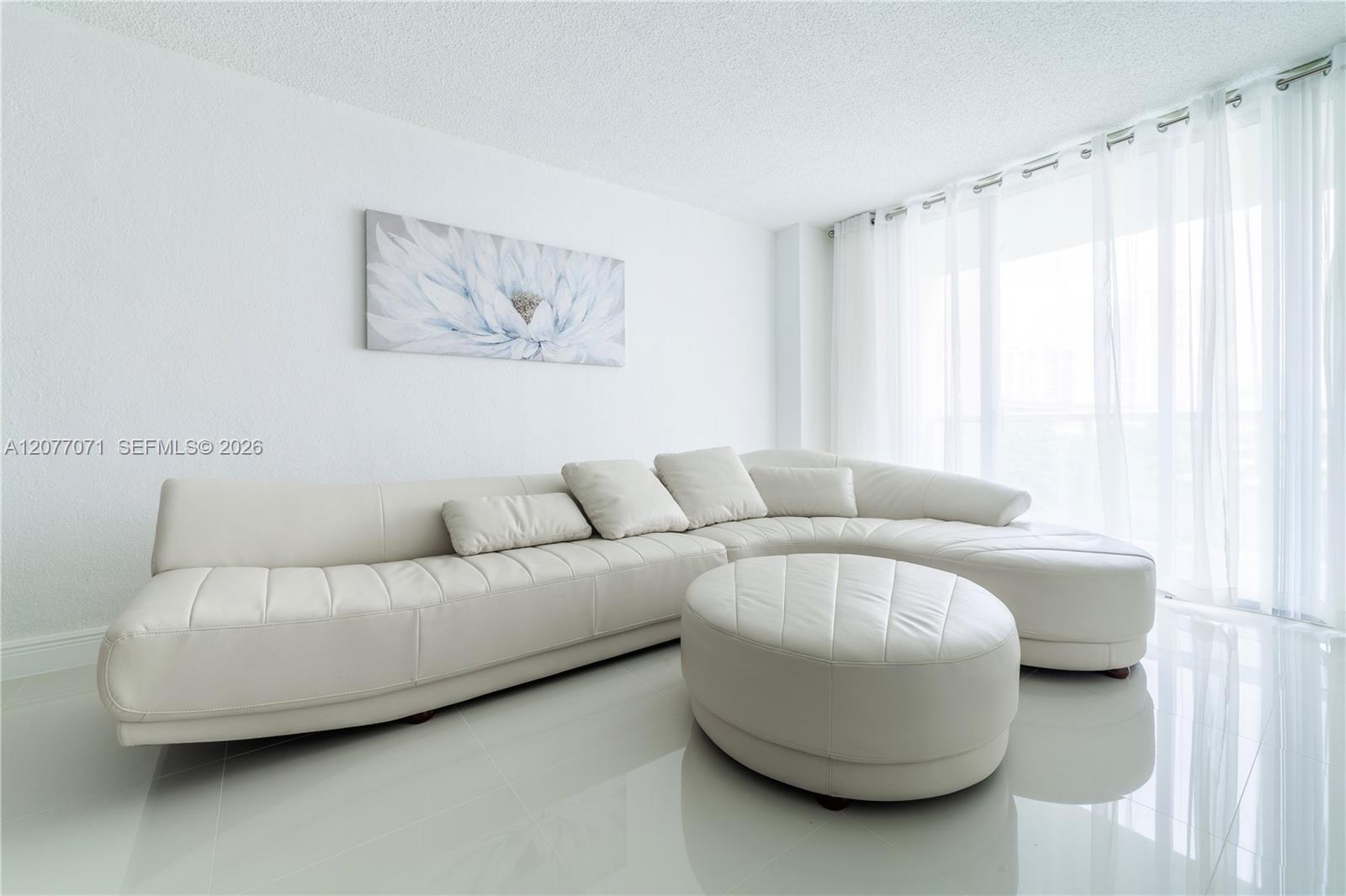 19390 Collins Avenue 419 Property Photo 15