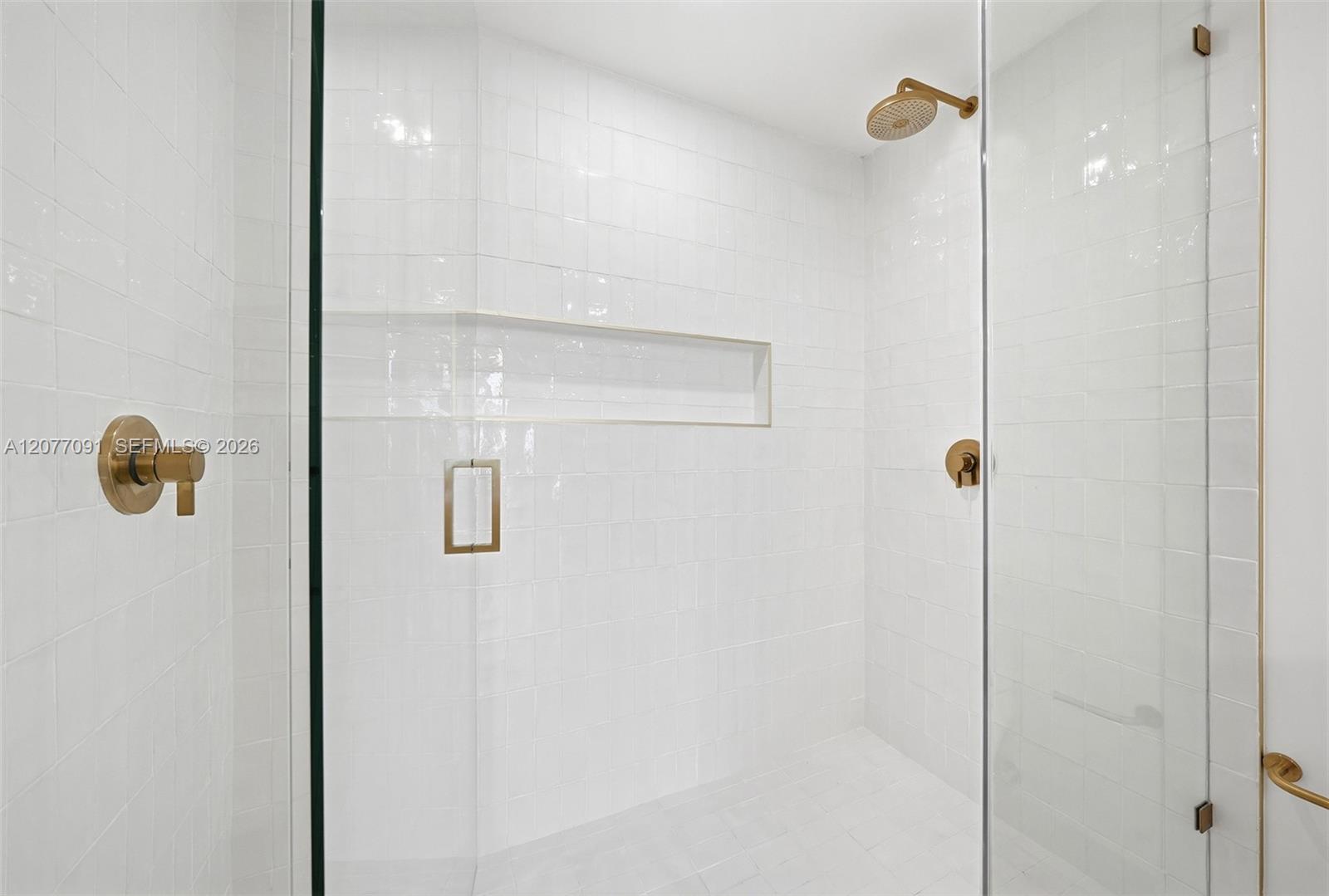 90 Ne 32nd 411 Property Photo 22
