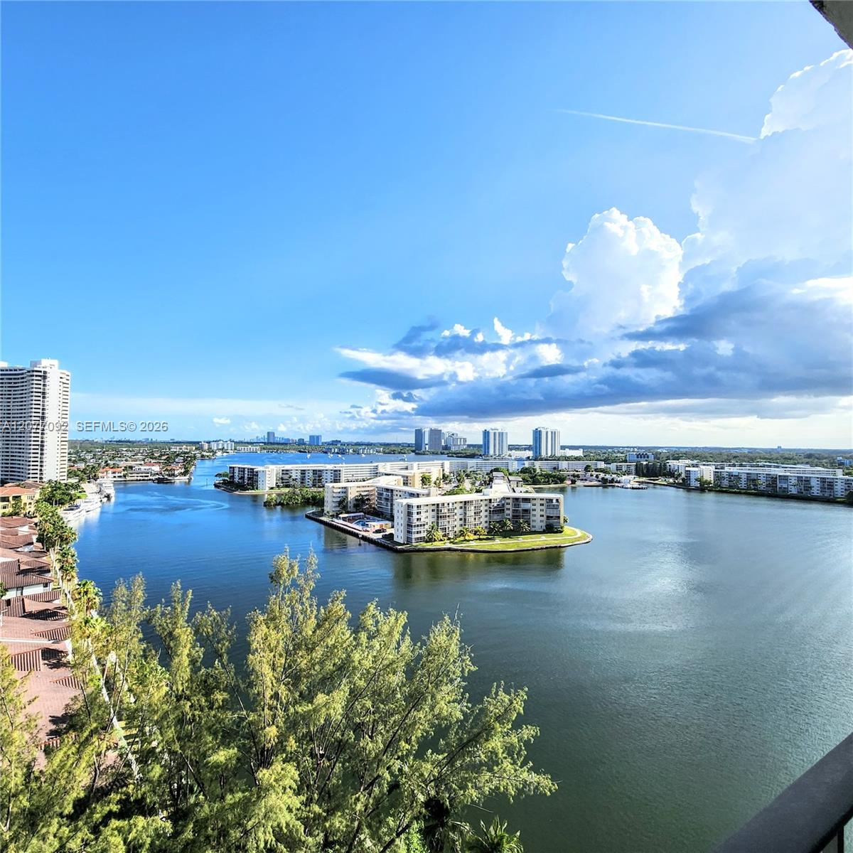 18151 Ne 31st Court 1707 Property Photo 4