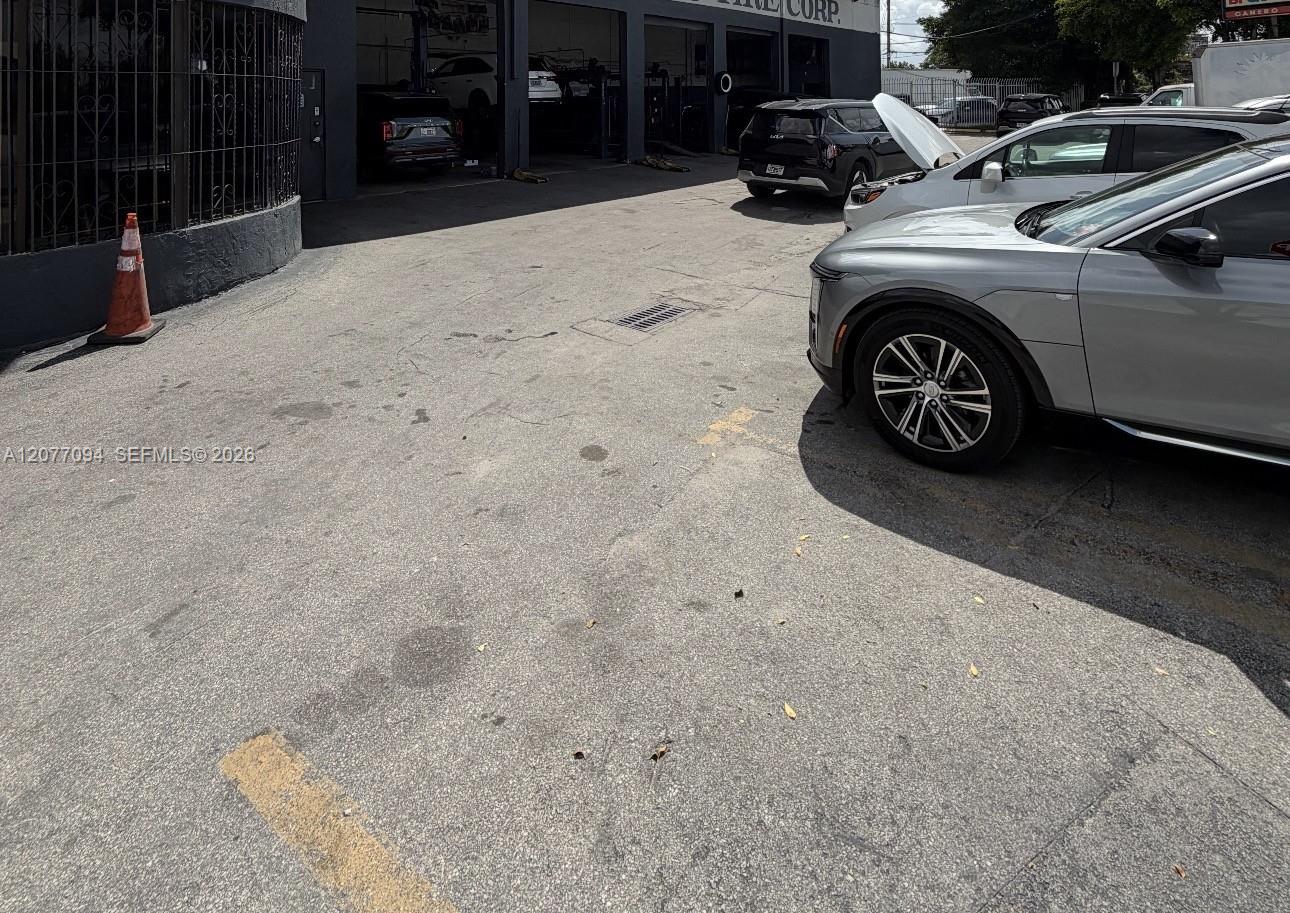 Established Tire/mechanic Shop Property Photo 2