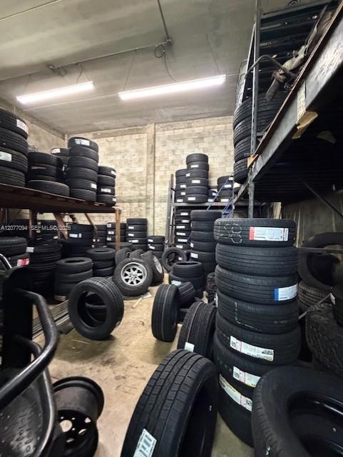 Established Tire/mechanic Shop Property Photo 7