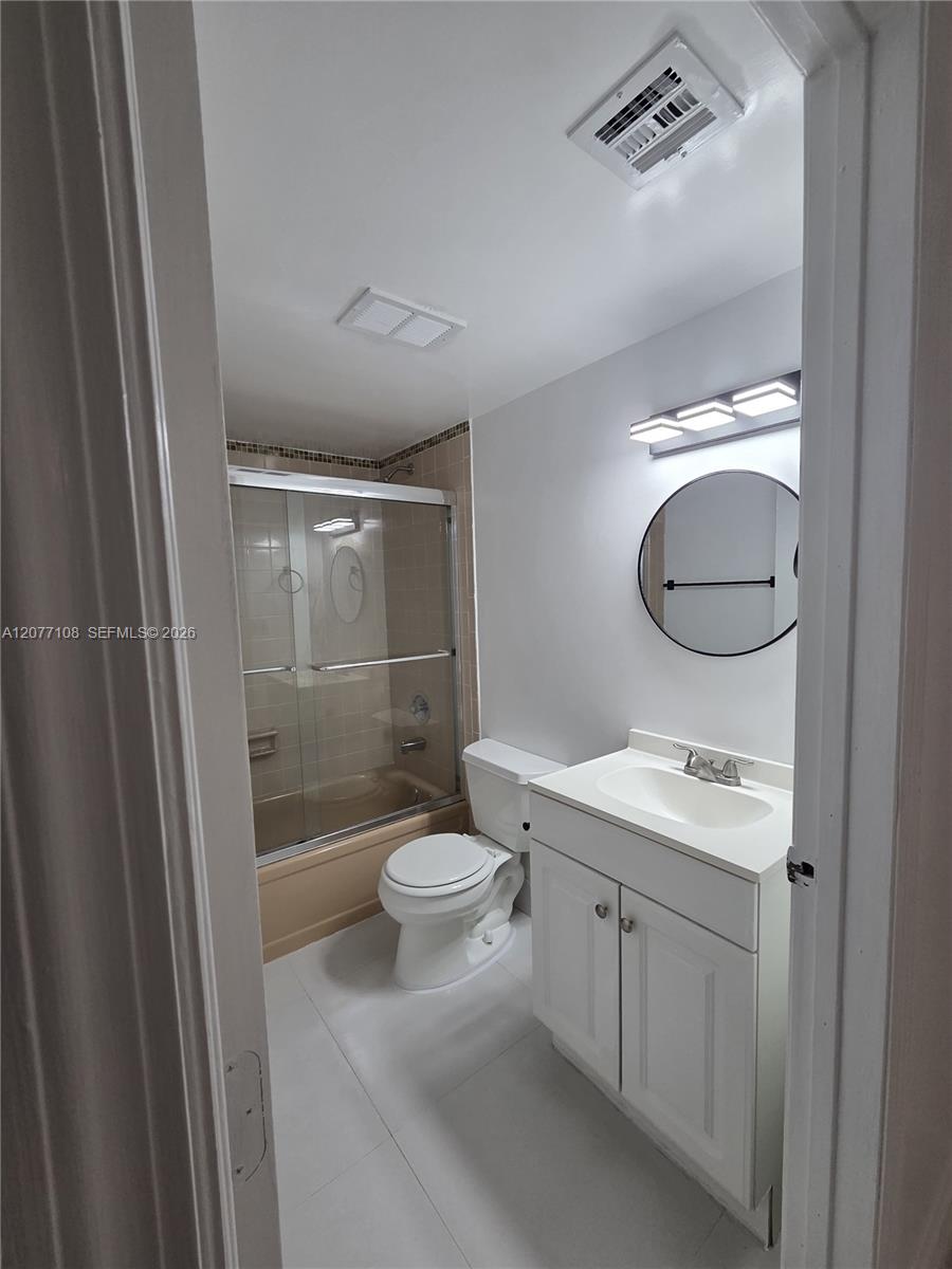 1020 Nw 80th Avenue 203 Property Photo 17