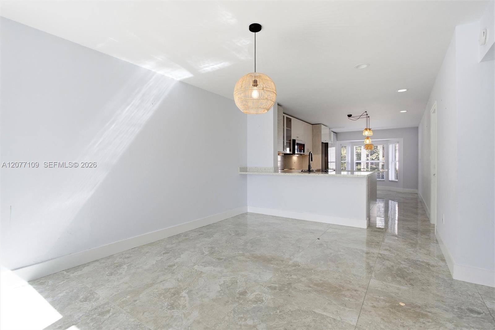 1880 Sweetbay Way Property Photo 12