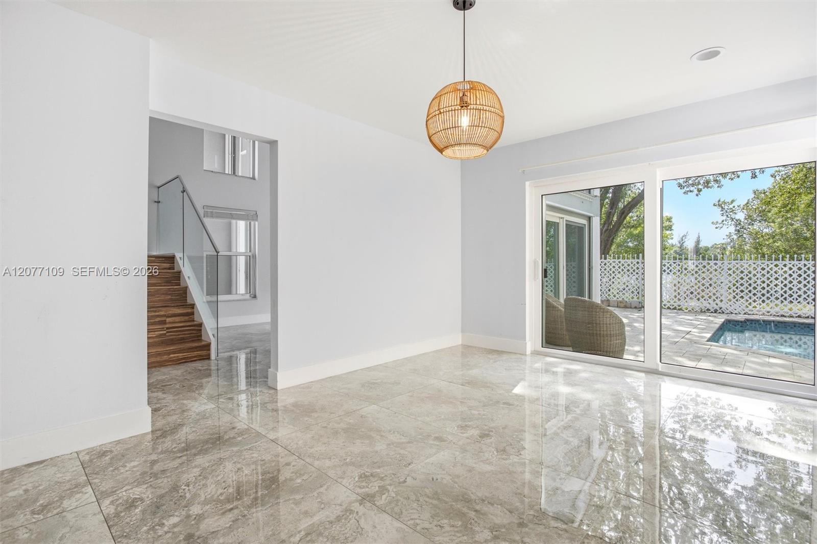 1880 Sweetbay Way Property Photo 13