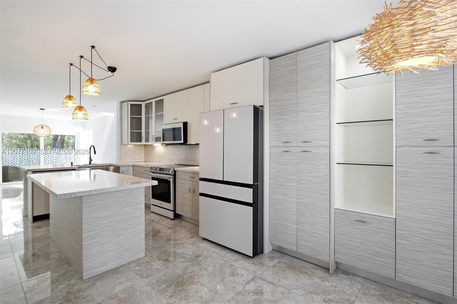 1880 Sweetbay Way Property Photo 15