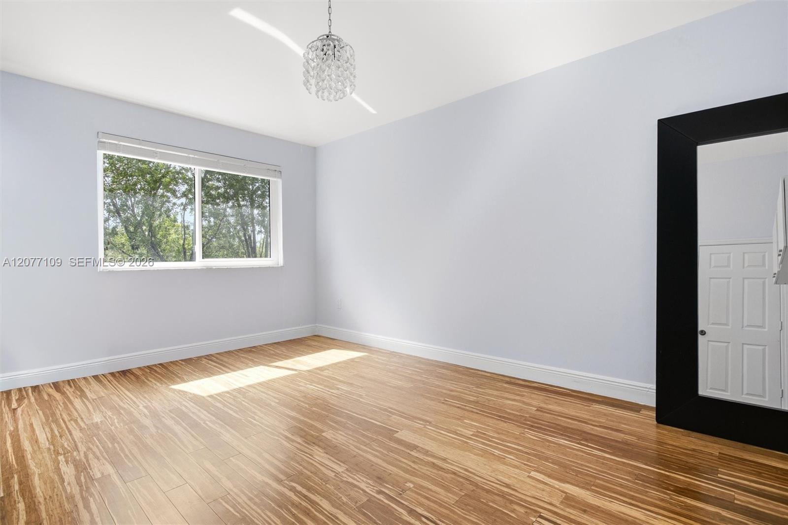 1880 Sweetbay Way Property Photo 20