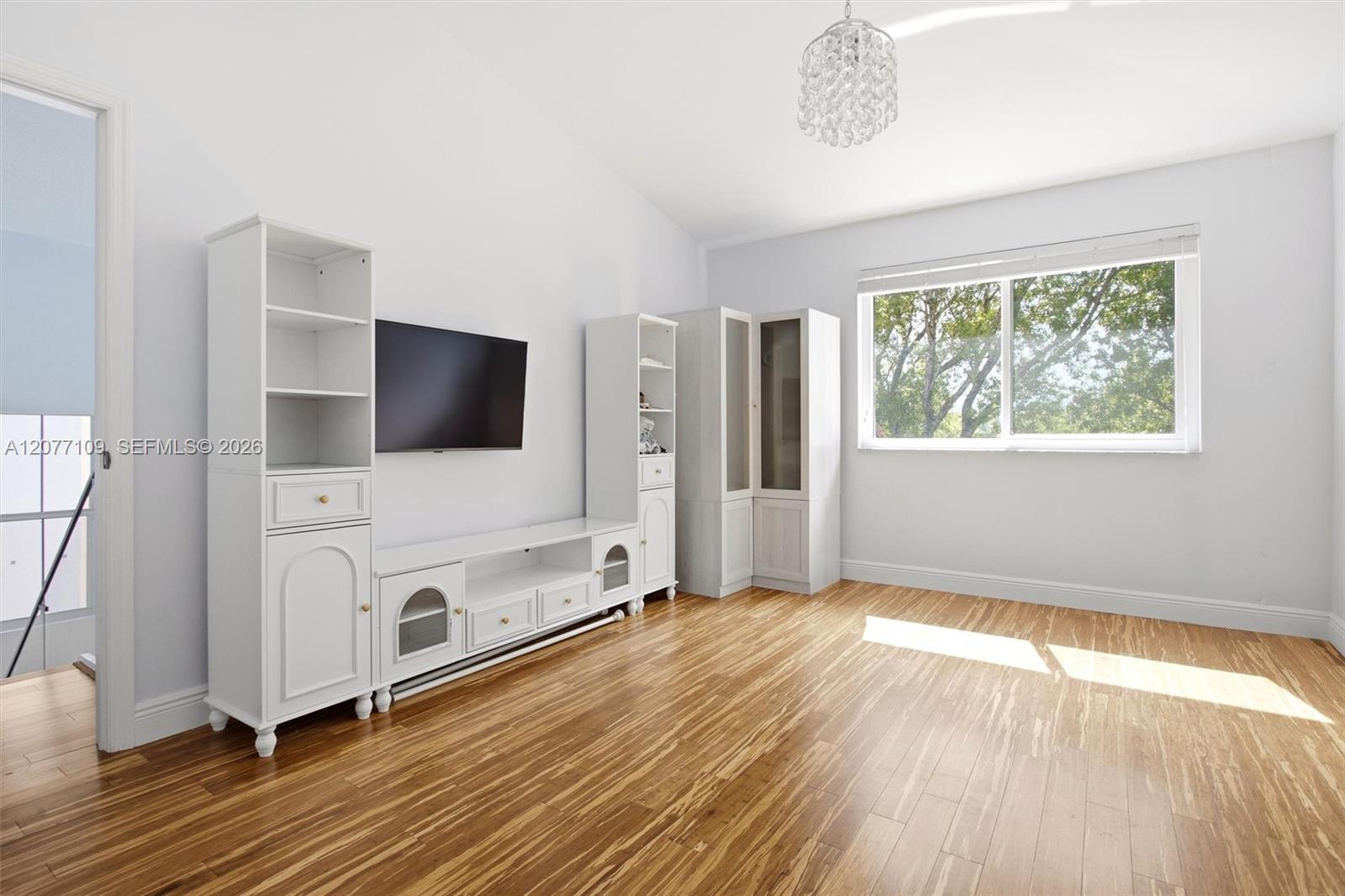 1880 Sweetbay Way Property Photo 21
