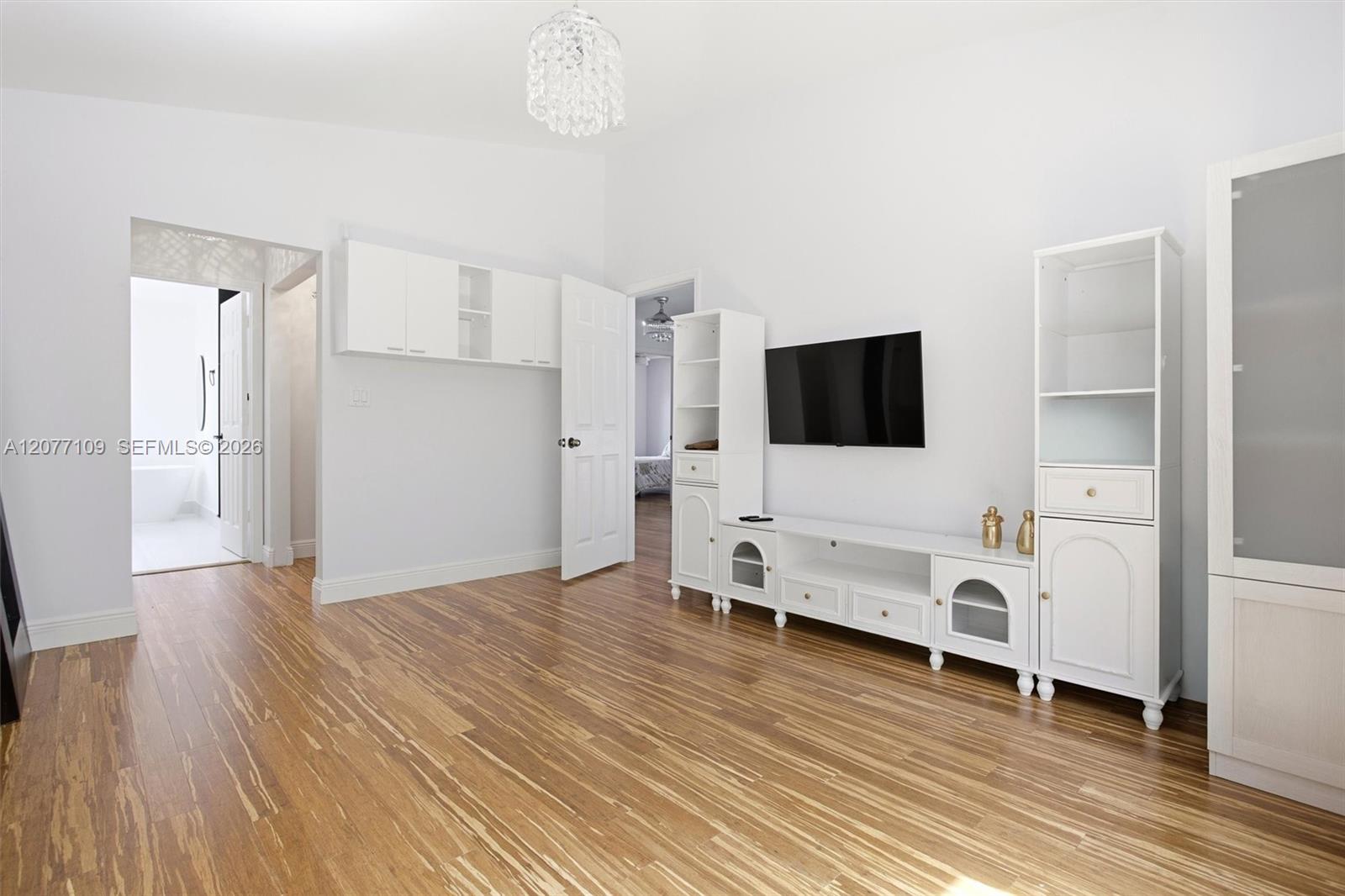 1880 Sweetbay Way Property Photo 22