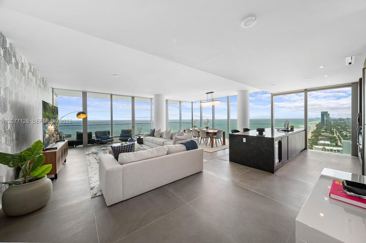 2000 S Ocean Drive 31b Property Photo 1