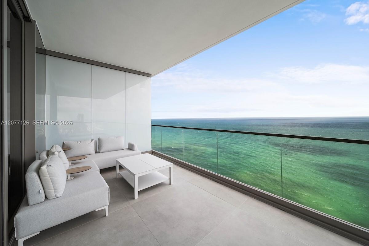 2000 S Ocean Drive 31b Property Photo 33