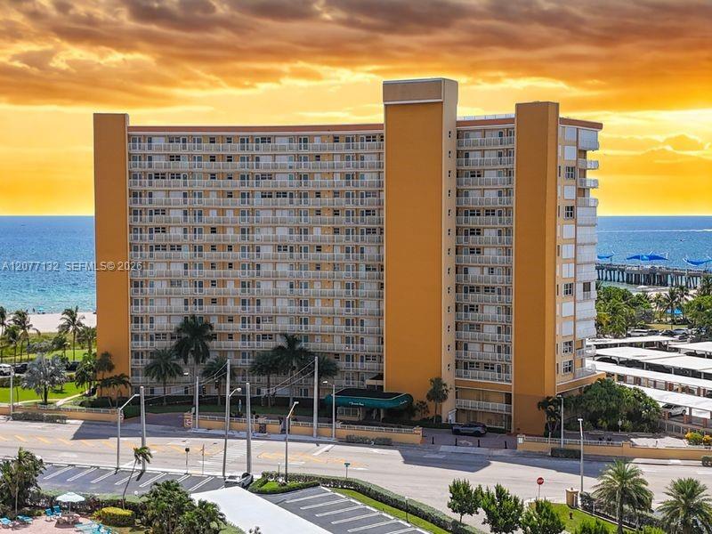 328 N Ocean Boulevard 302