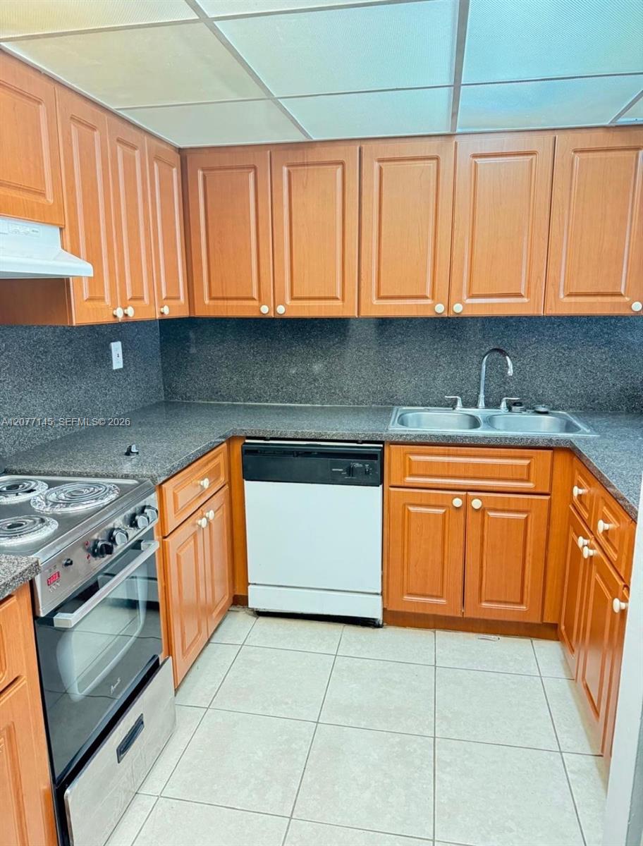 6990 186 Street 4-103 Property Photo 1