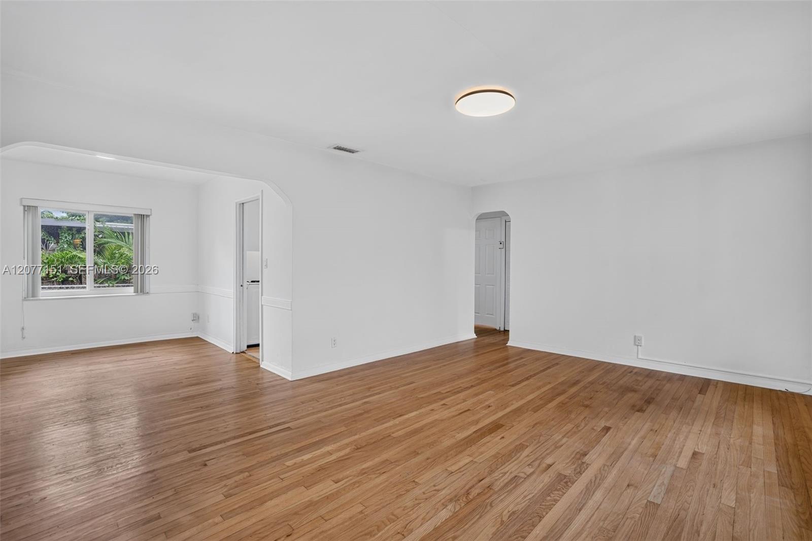 A12077151 Property Photo 6