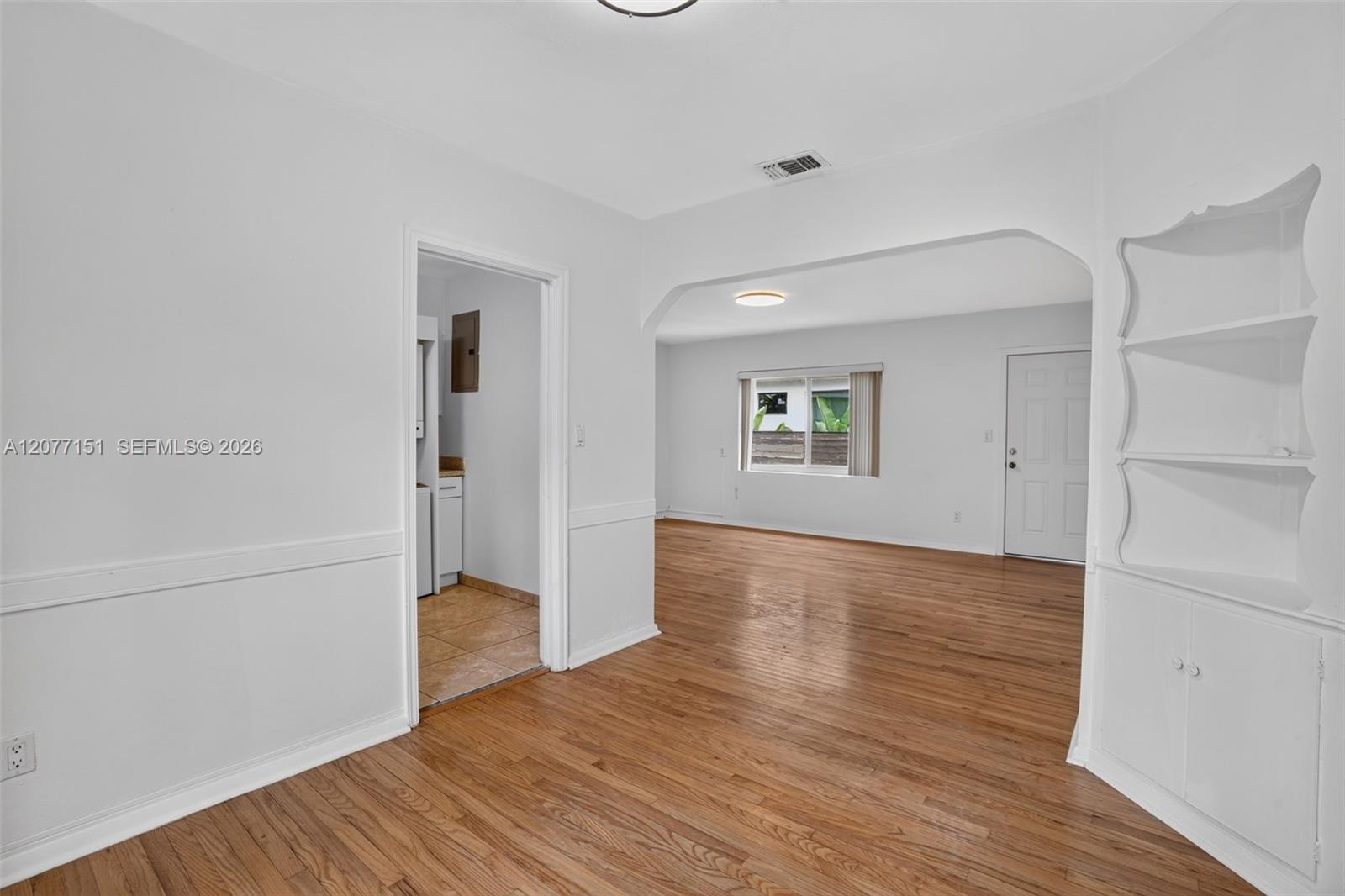 A12077151 Property Photo 8