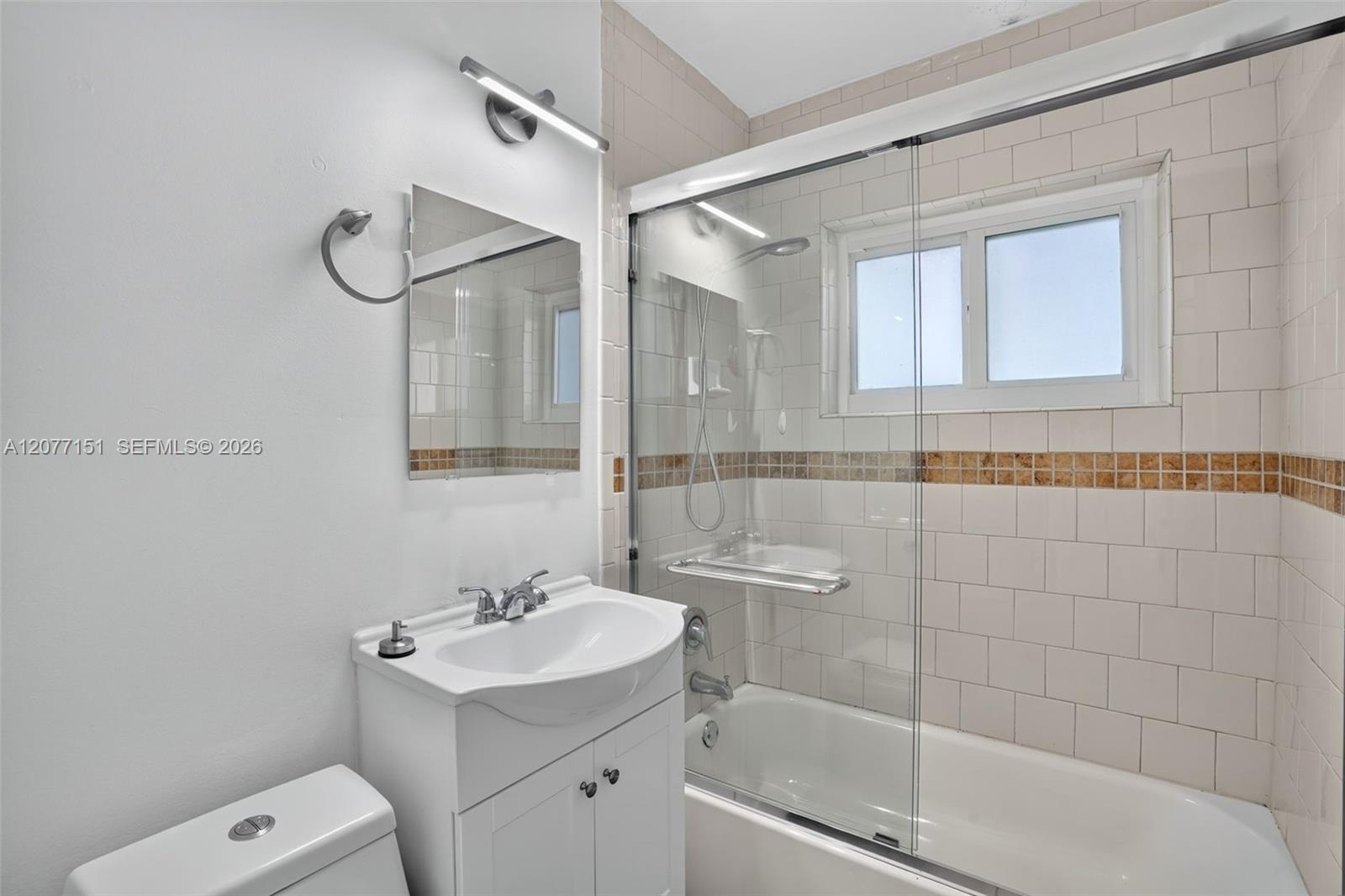 A12077151 Property Photo 16