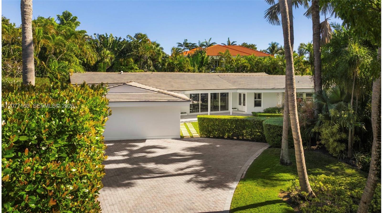 335 Harbor Drive Property Photo 3