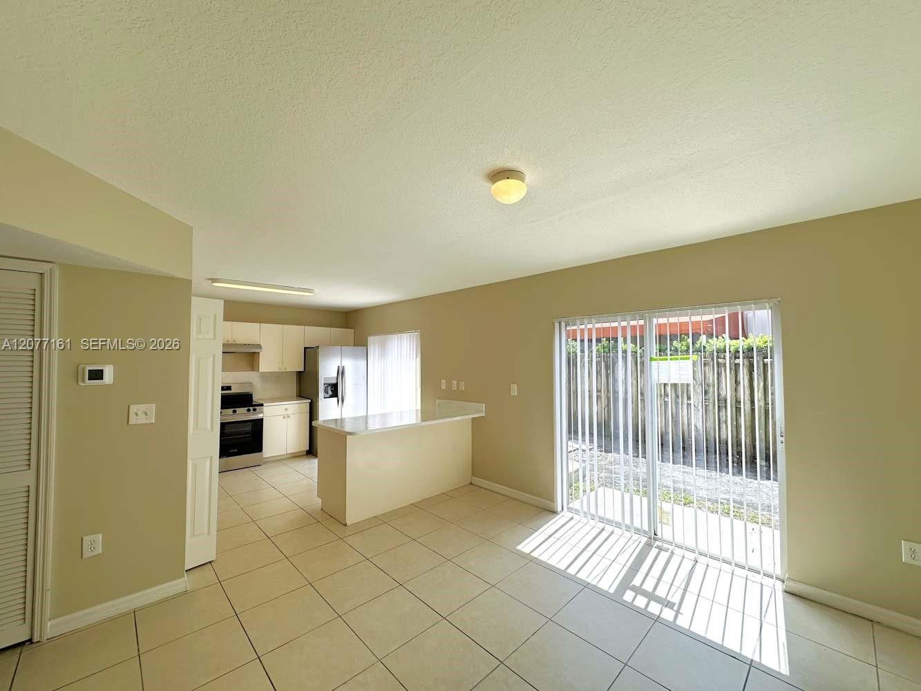 A12077161 Property Photo 6