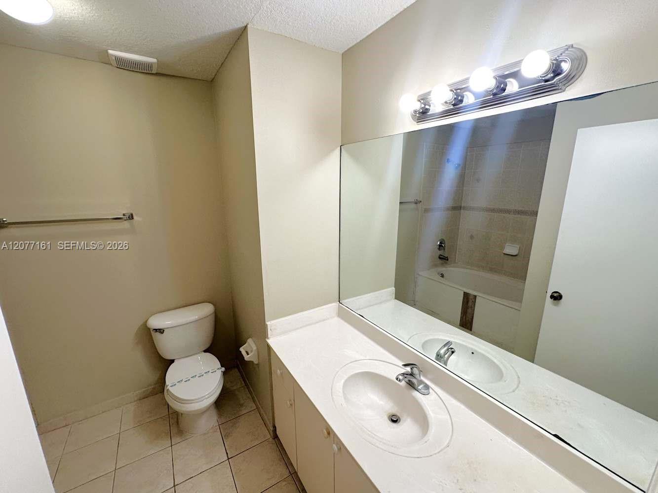A12077161 Property Photo 16