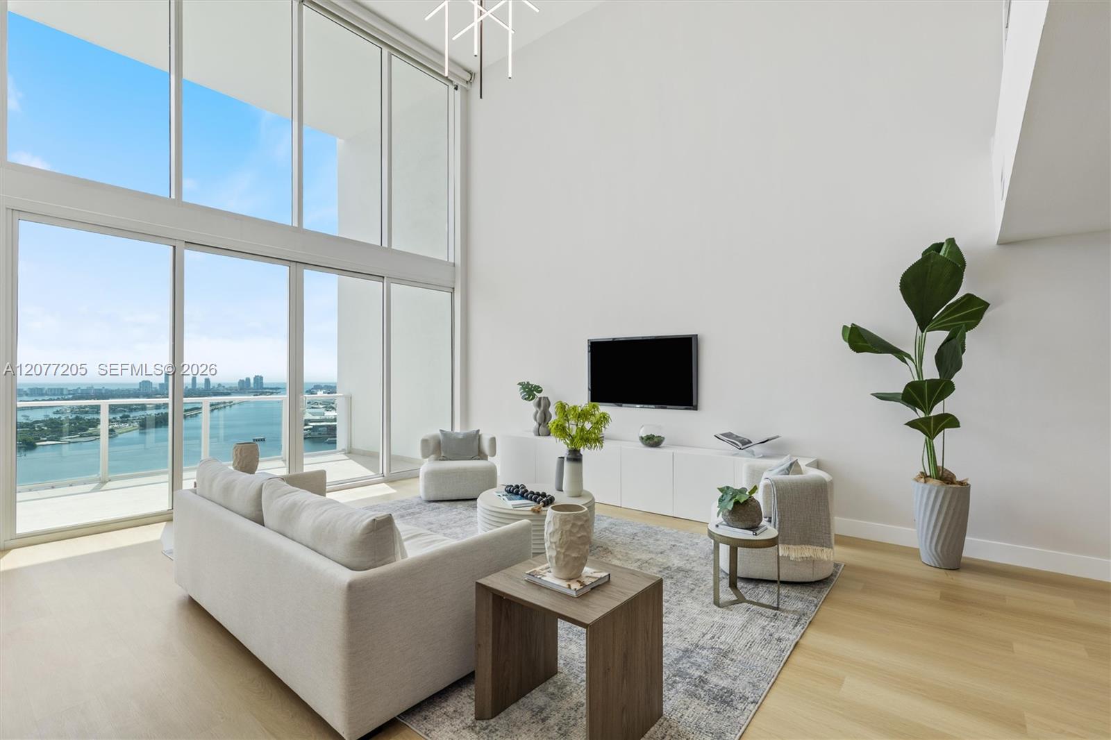 1040 Biscayne Boulevard 3403 Property Photo 9