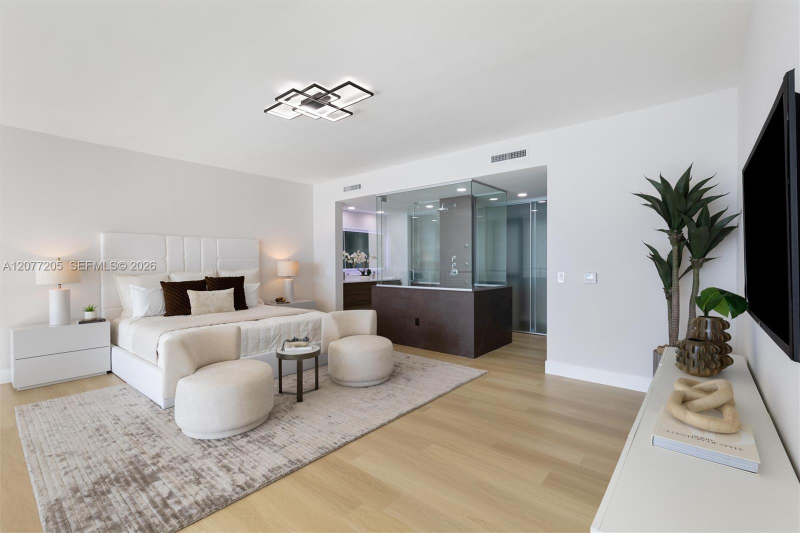 1040 Biscayne Boulevard 3403 Property Photo 15