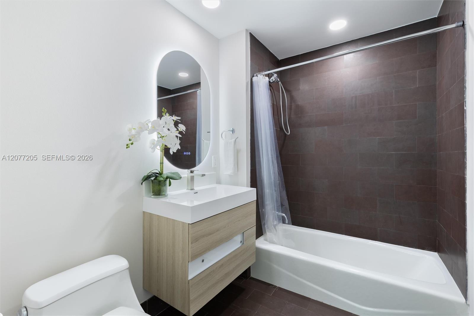 1040 Biscayne Boulevard 3403 Property Photo 25