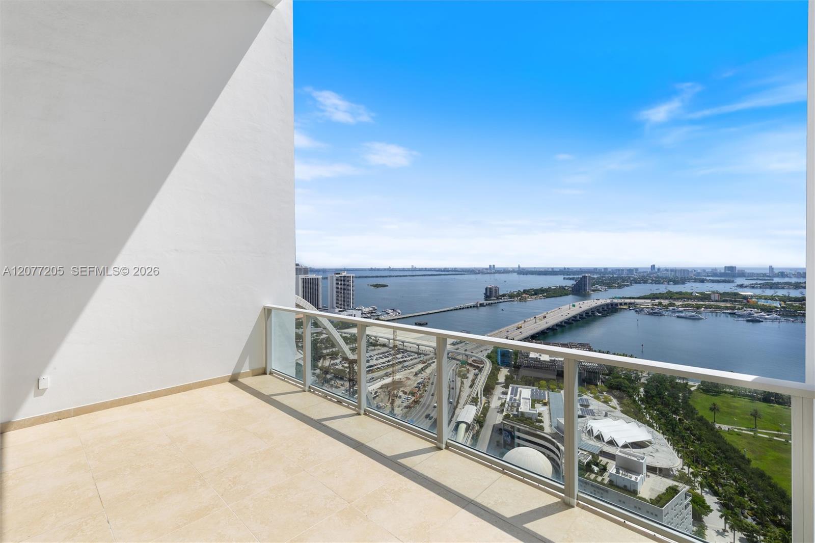 1040 Biscayne Boulevard 3403 Property Photo 27