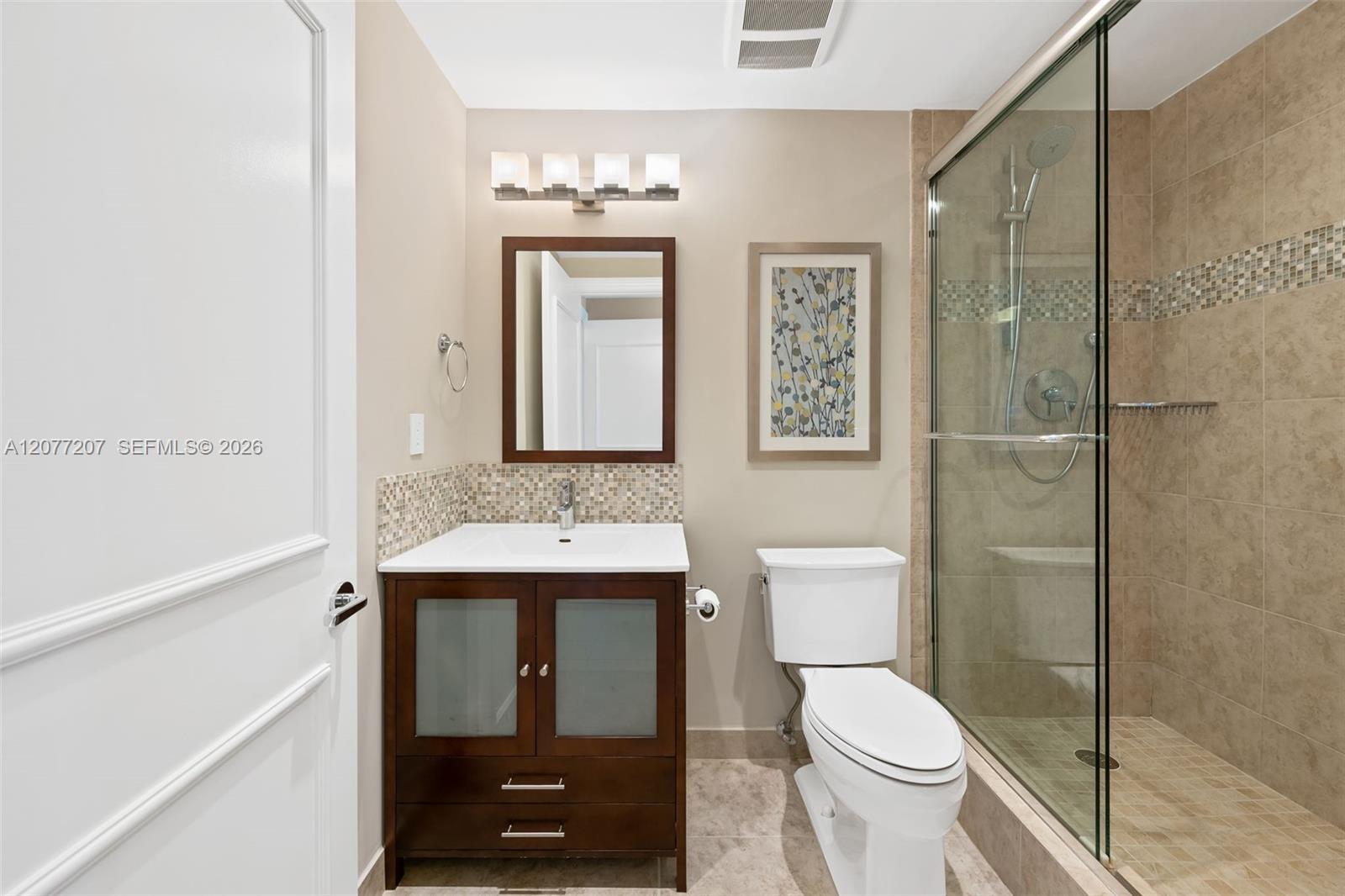 2110 N Ocean Boulevard 7b Property Photo 24