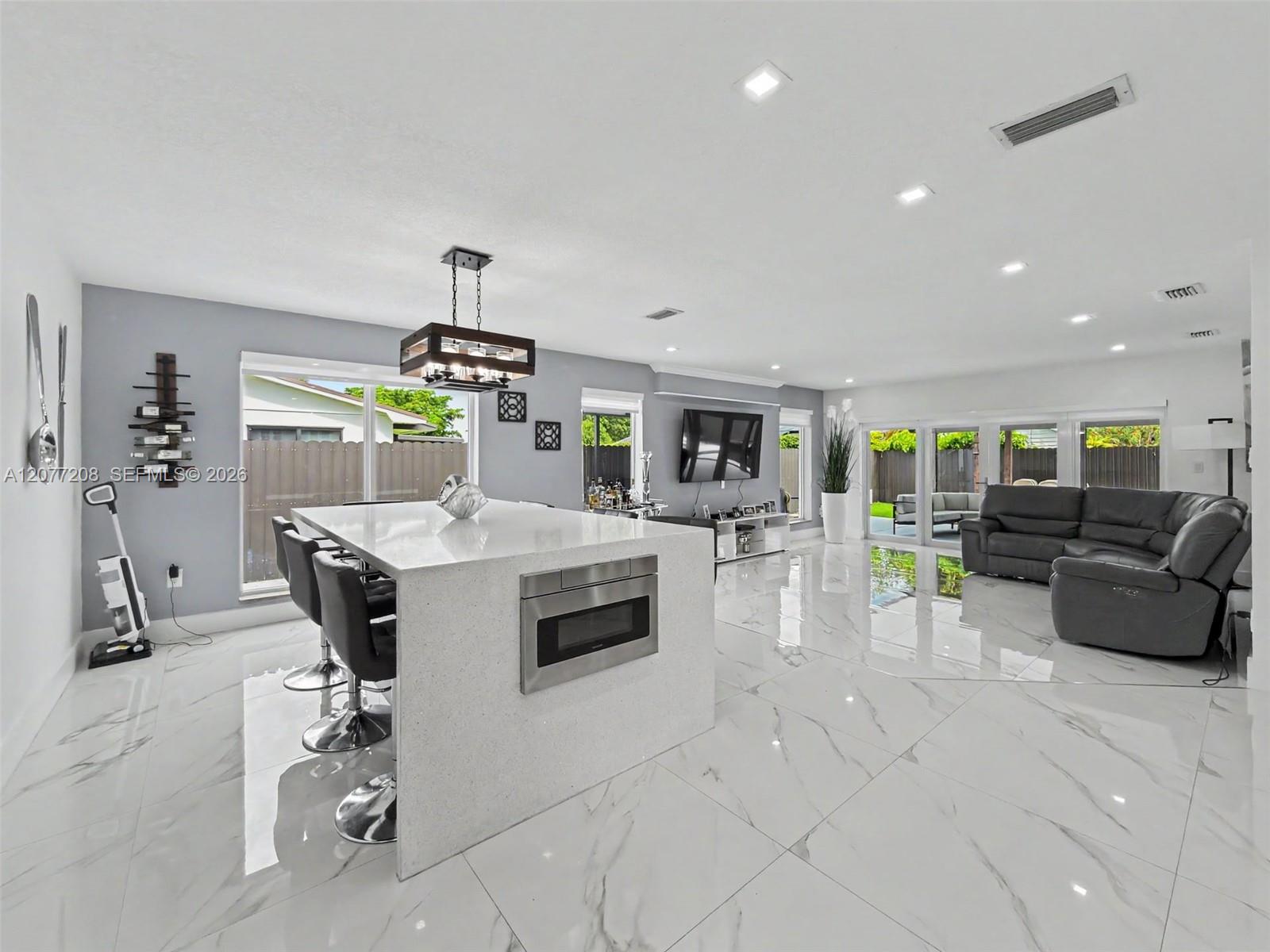 14111 Sw 75th Street Property Photo 7