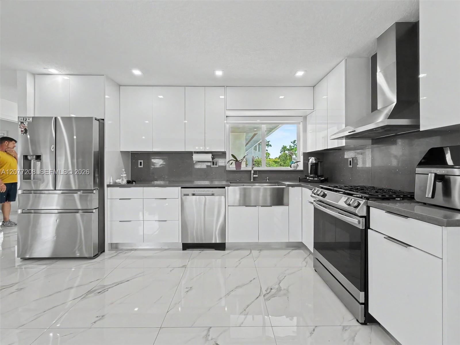 14111 Sw 75th Street Property Photo 9