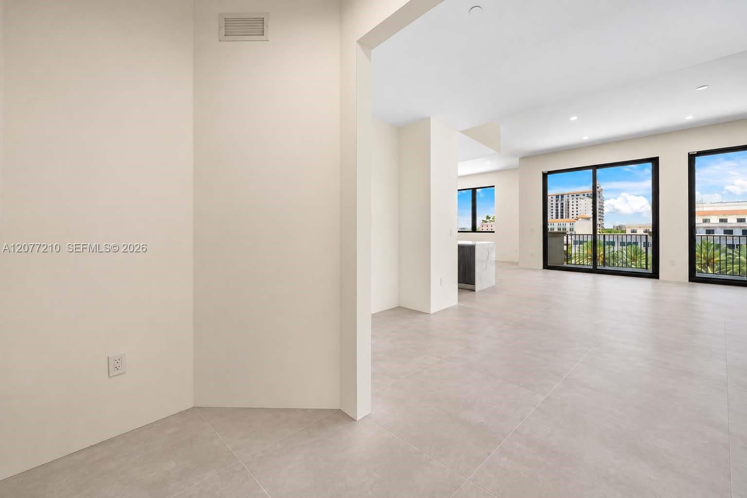 275 Giralda Avenue 6a Property Photo 4