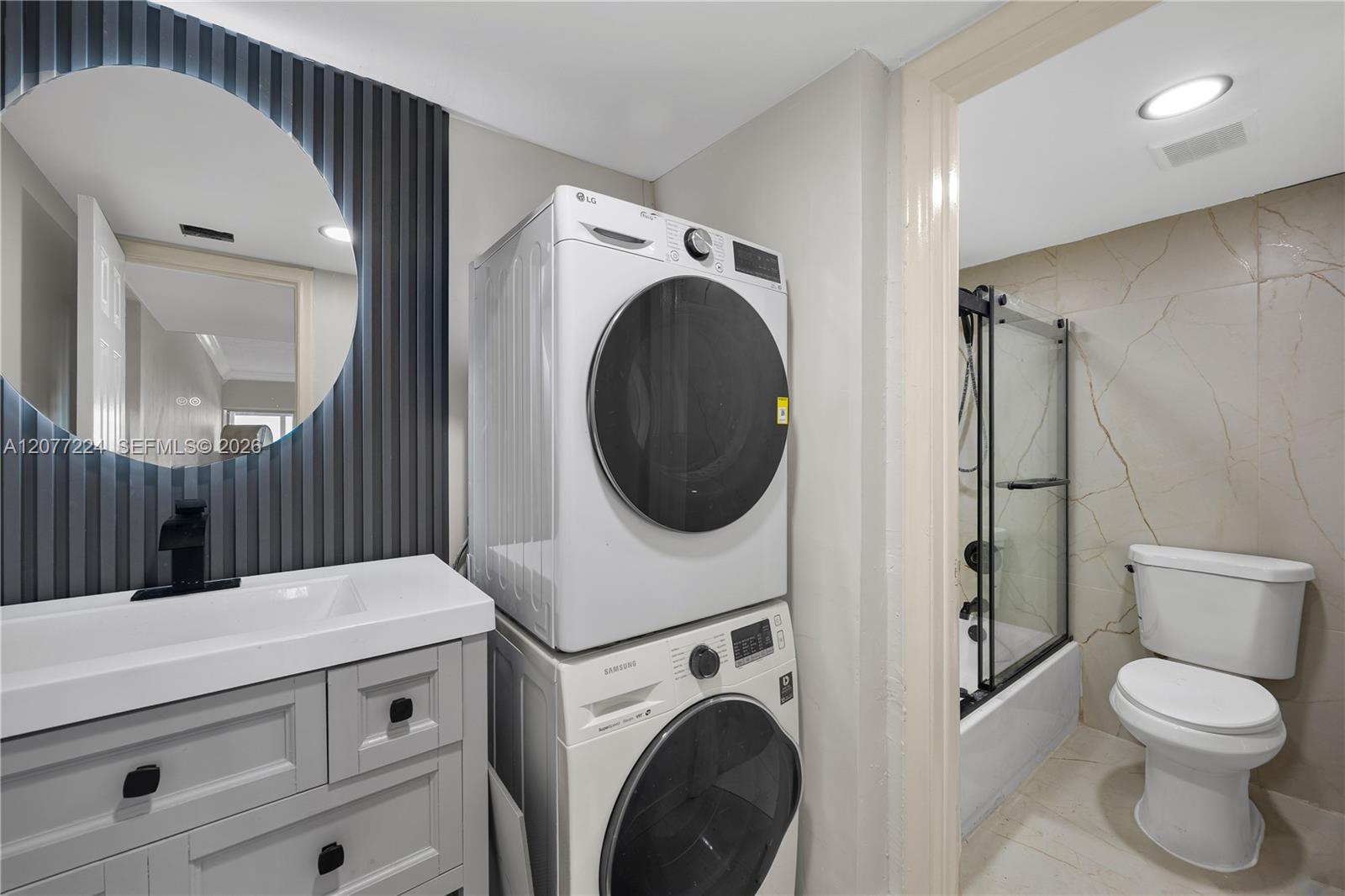 3301 Spanish Moss Terrace 806 Property Photo 1