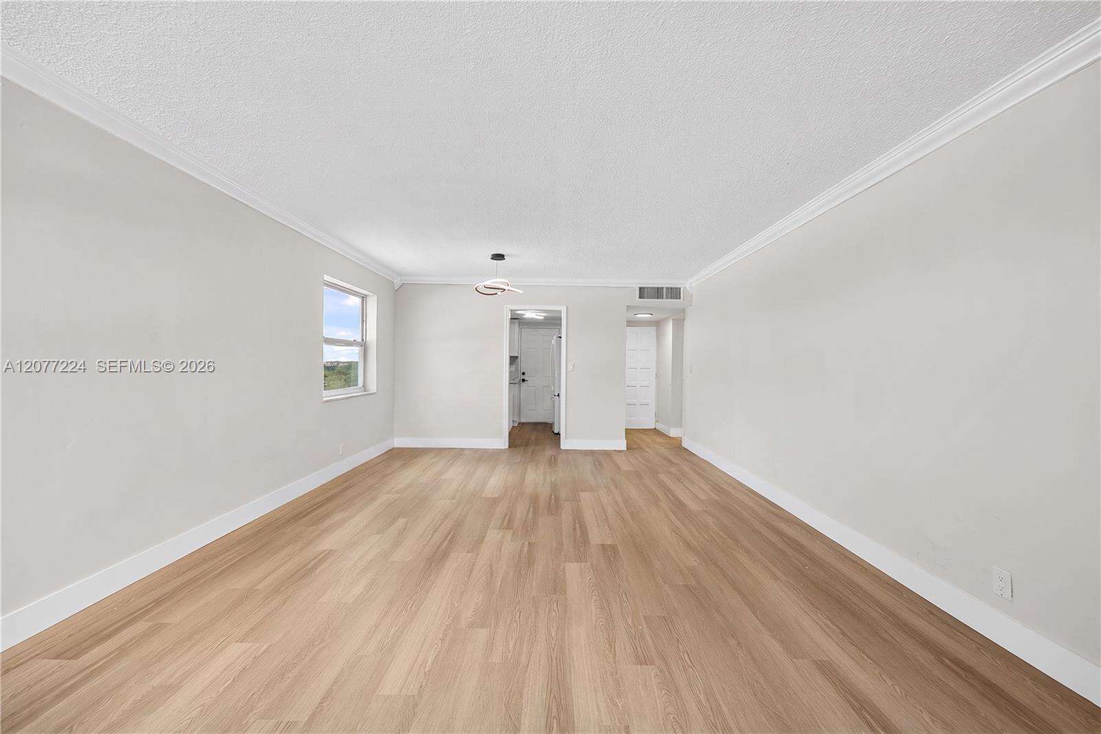 3301 Spanish Moss Terrace 806 Property Photo 10