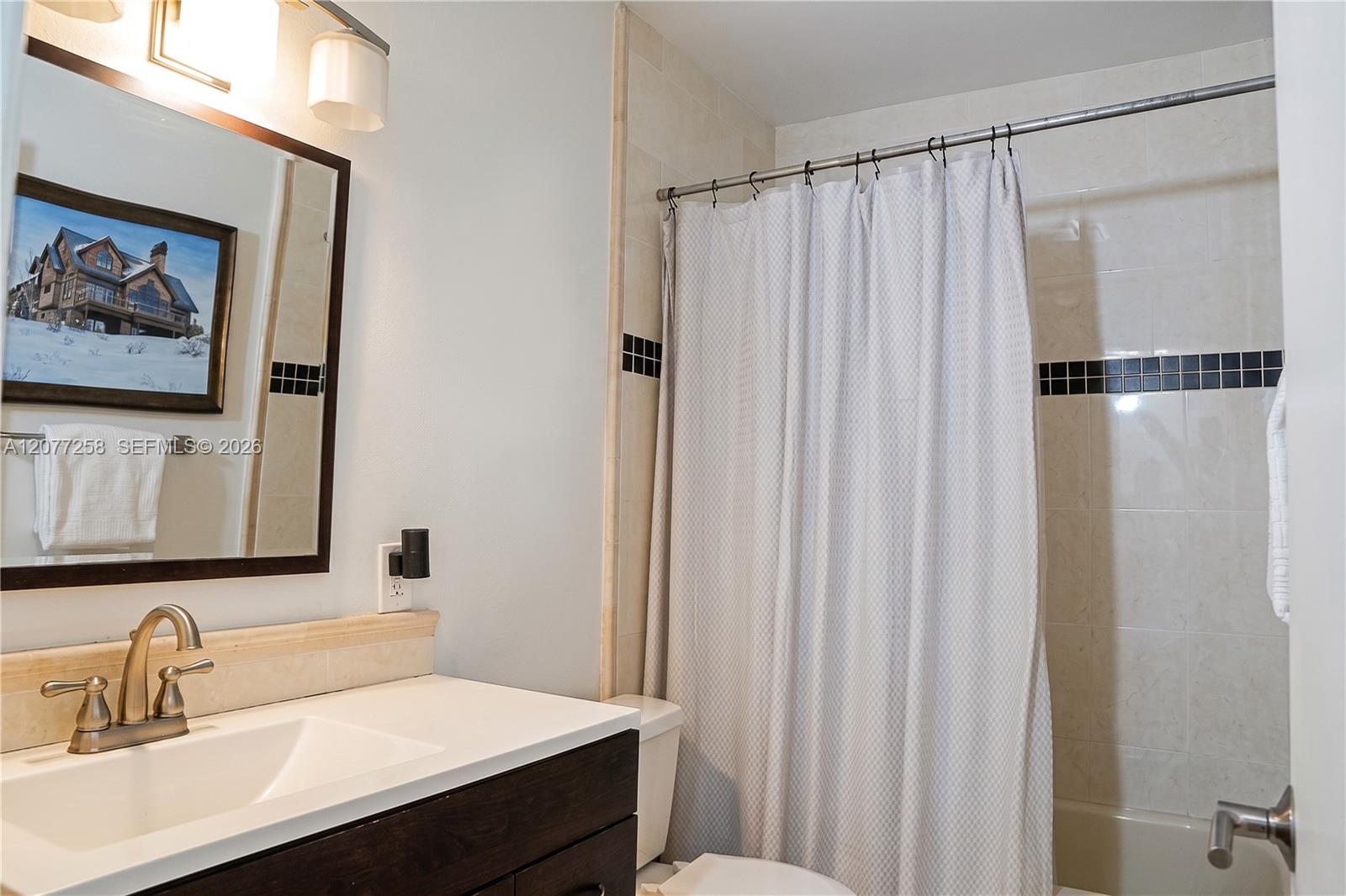 2119 Ne 44th Street Property Photo 17