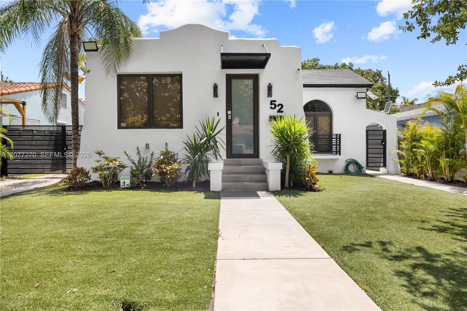 52 Ne 47th Street Property Photo 1