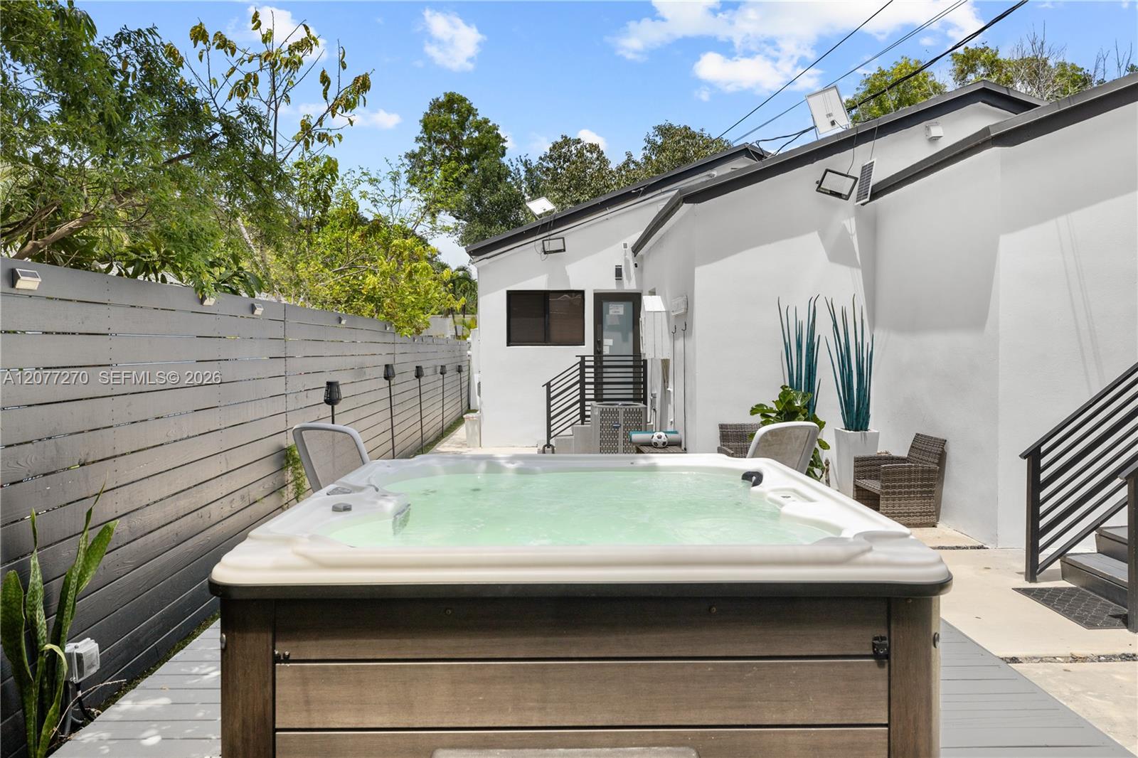 52 Ne 47th Street Property Photo 36