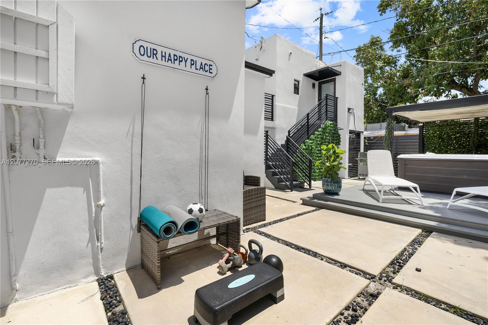 52 Ne 47th Street Property Photo 43
