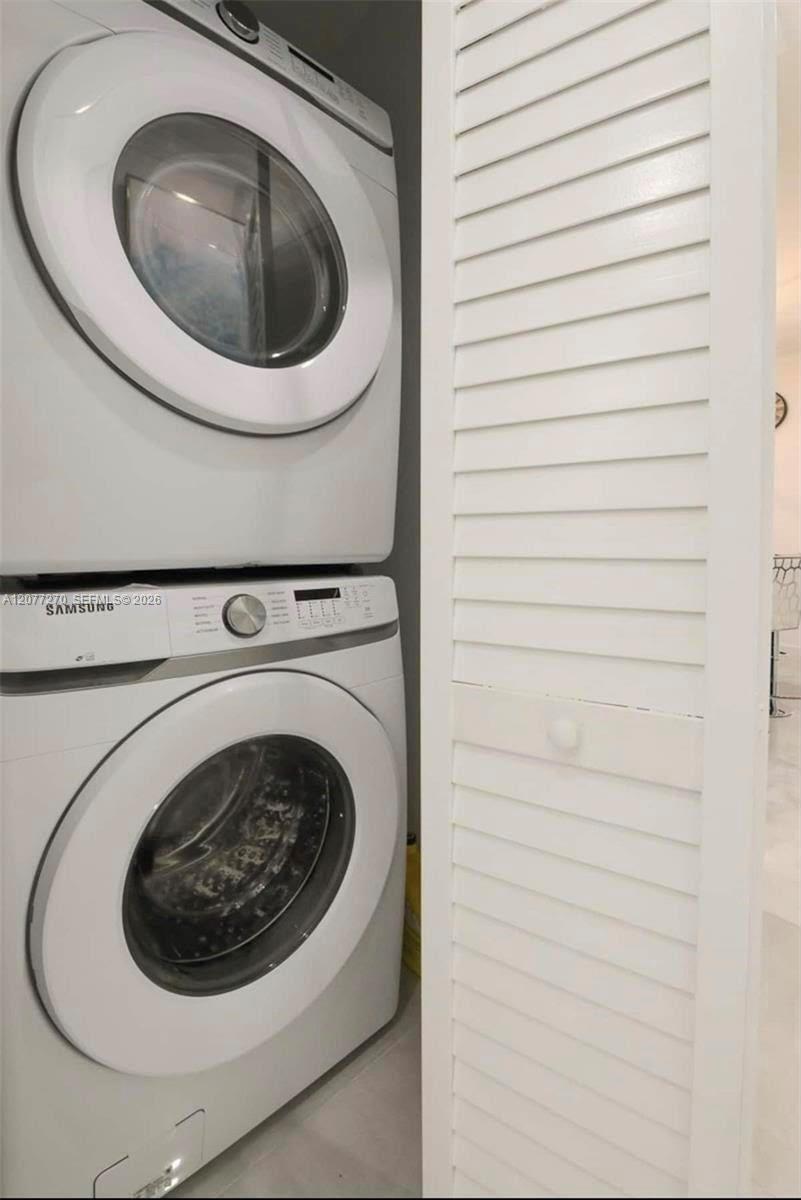 52 Ne 47th Street Property Photo 51