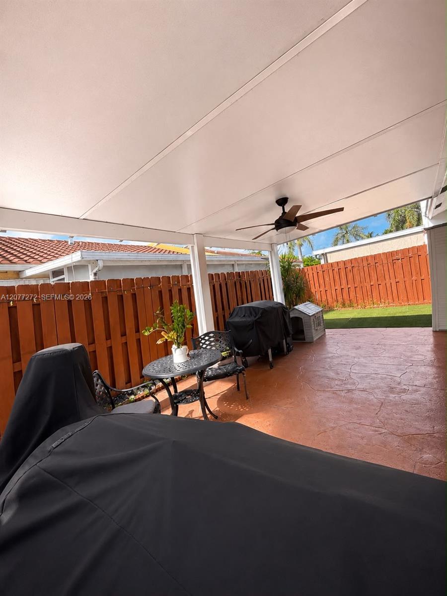 7560 Nw 173rd Lane 7560 Property Photo 4