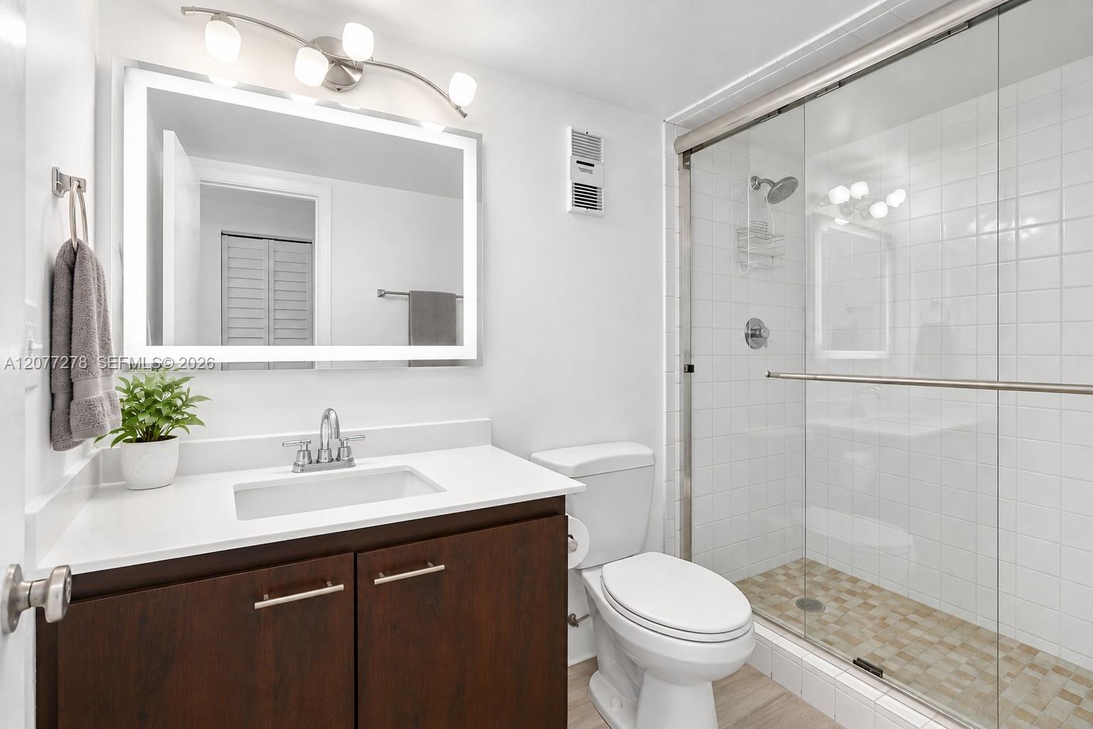9273 Collins Avenue 309 Property Photo 13