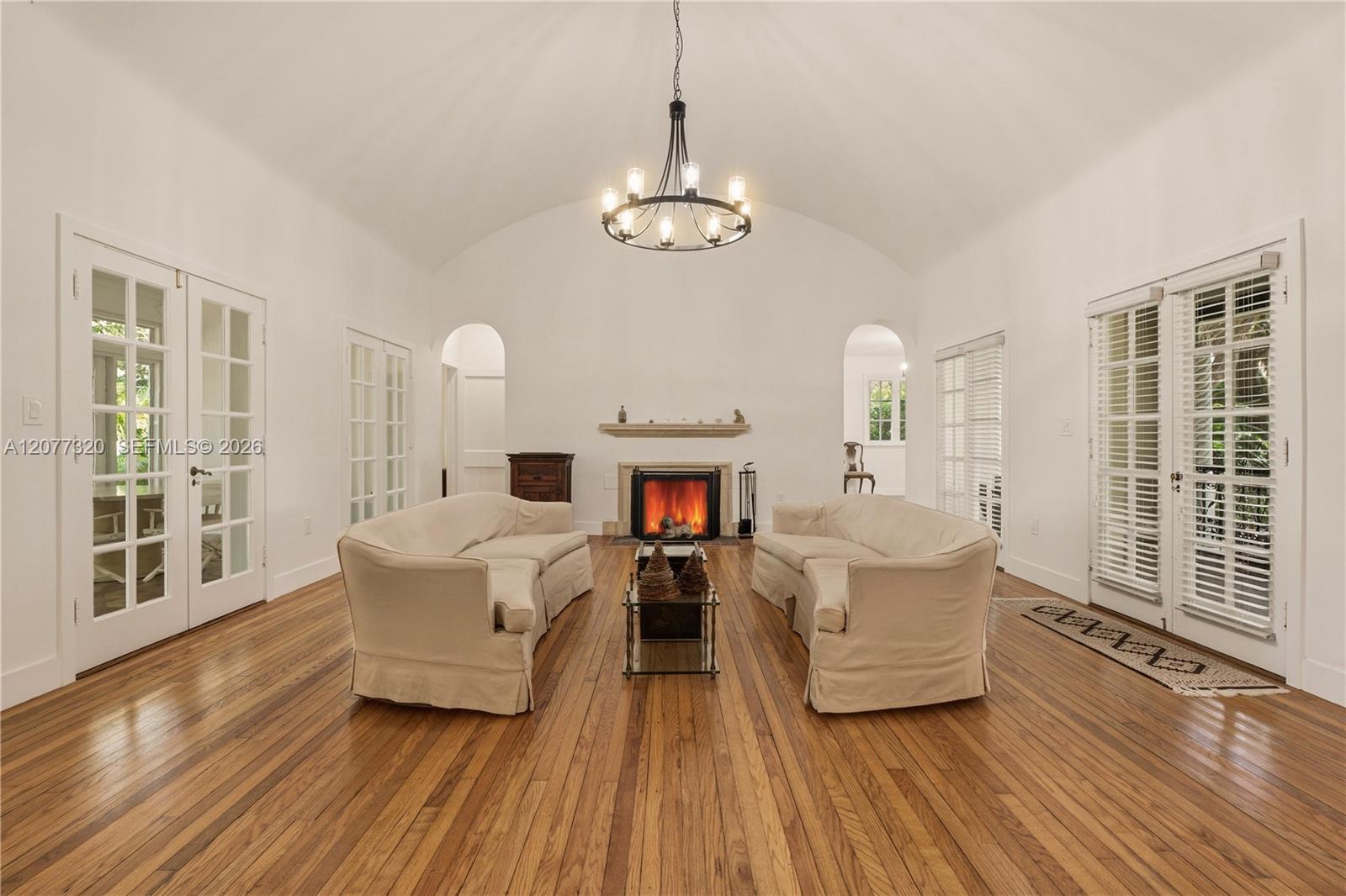 665 N Greenway Drive Property Photo 17