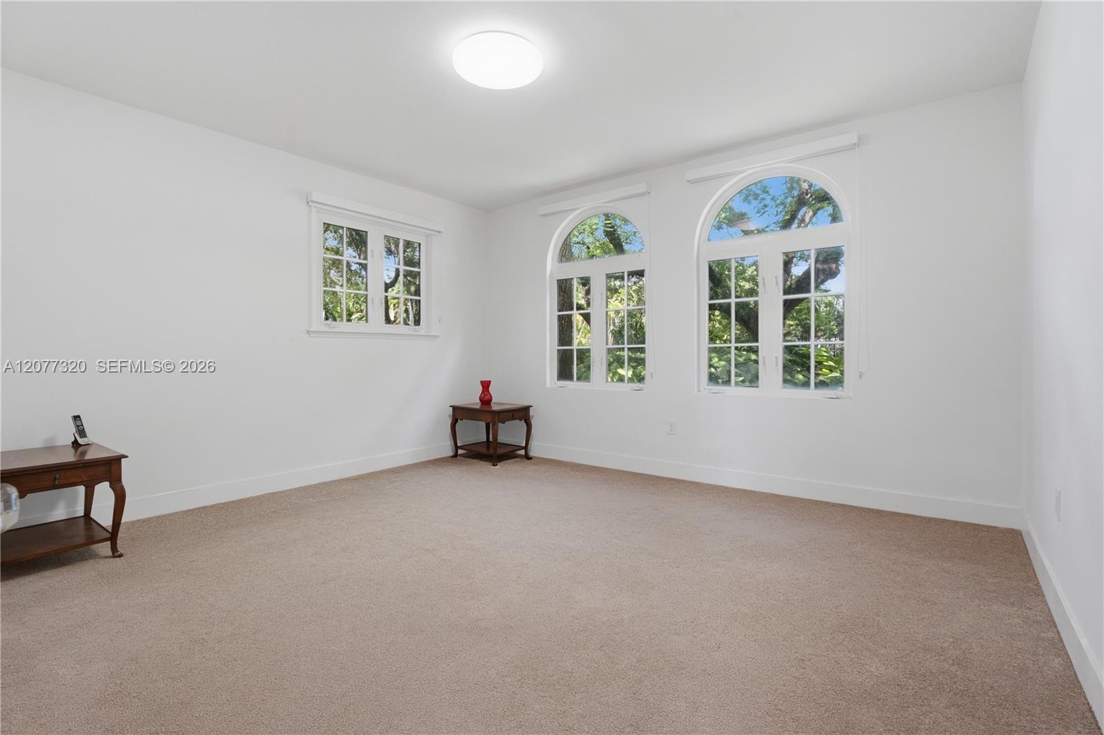 665 N Greenway Drive Property Photo 25