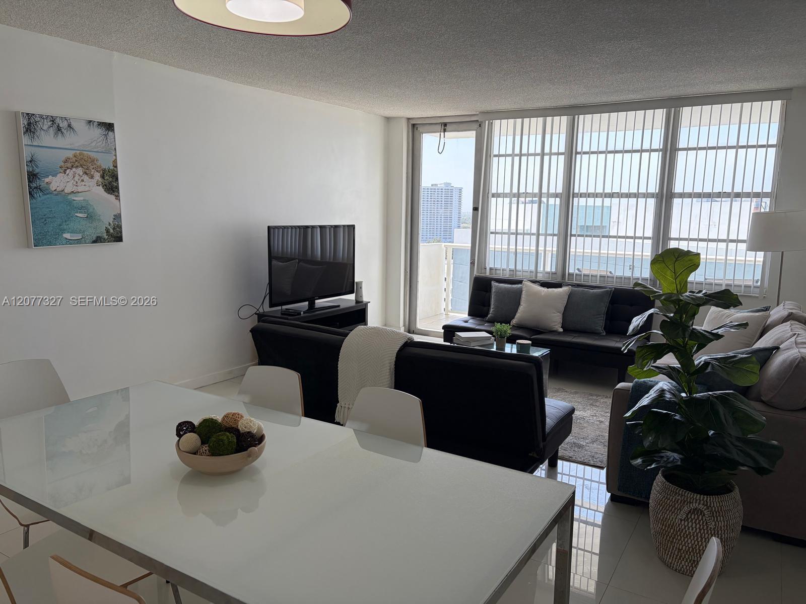 3725 S Ocean Drive 1517 Property Photo 11