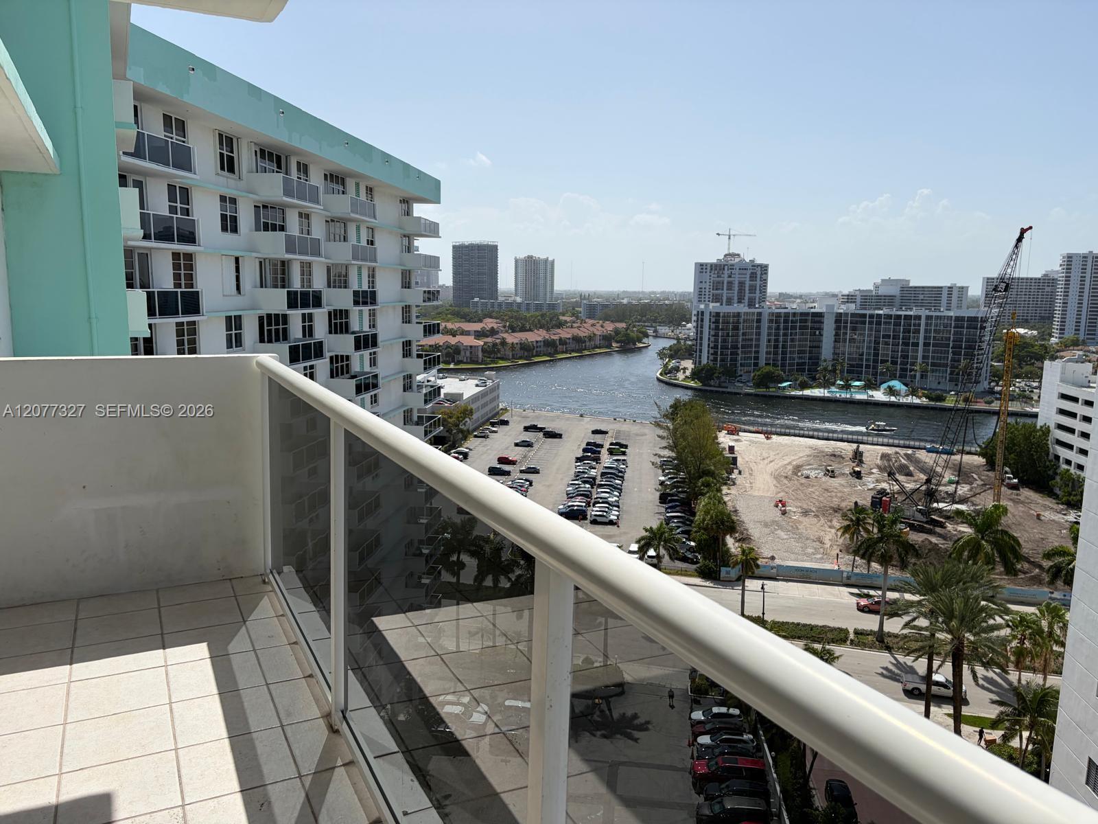 3725 S Ocean Drive 1517 Property Photo 12
