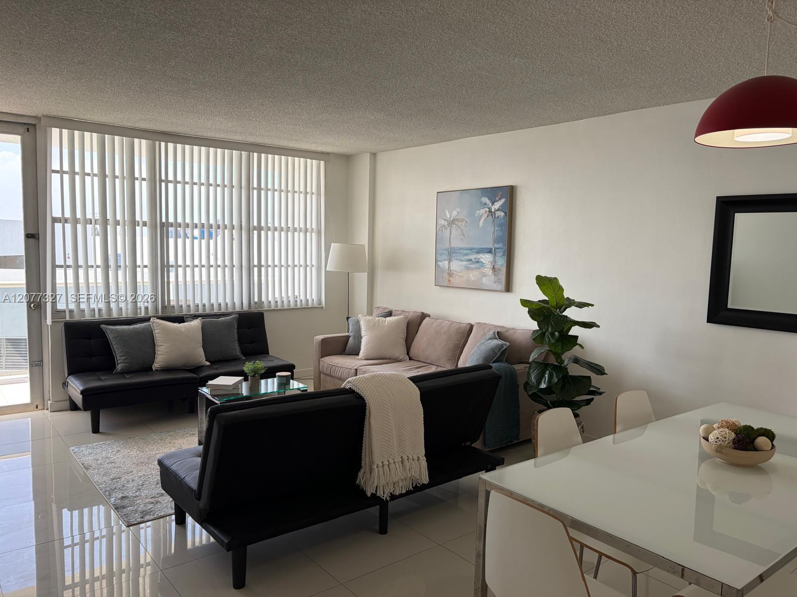 3725 S Ocean Drive 1517 Property Photo 13