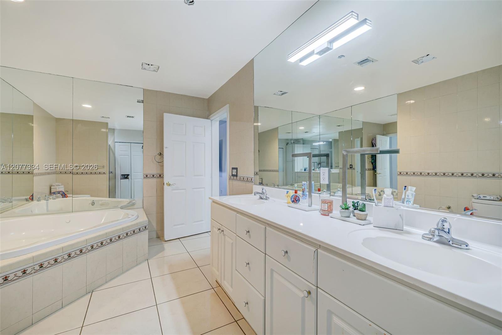 5923 Sw 147th Place Property Photo 31