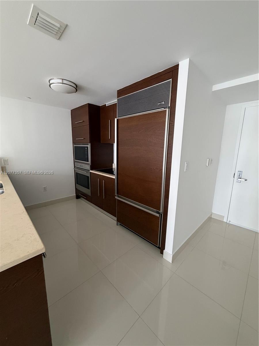 A12077357 Property Photo 6